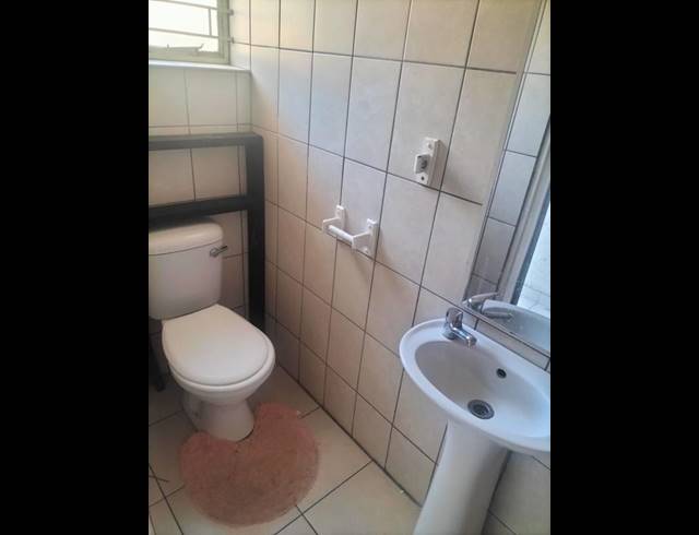 2 BEDROOM PROPERTY TO RENT IN BIRCHLEIGH NORTH